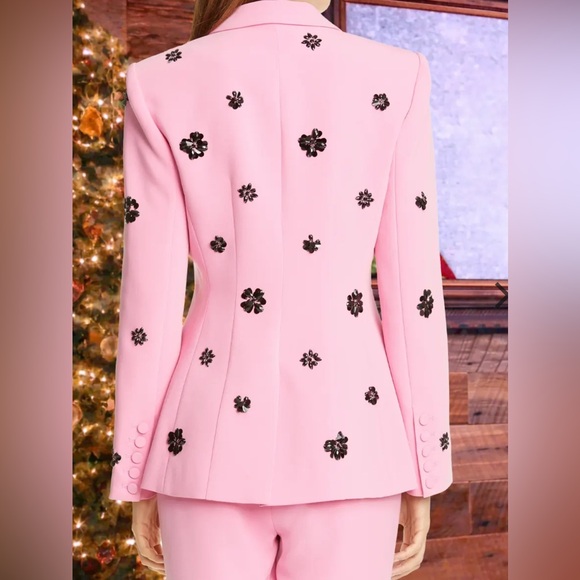 Cinq à Sept Pink Blazer with Black Floral Accents Sz 6 - Picture 2 of 5